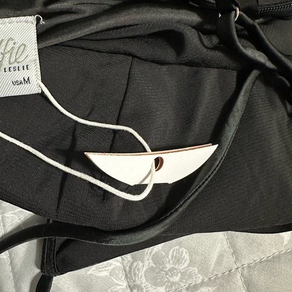 Selfie Leslie BLACK Downtown Cami Strap Front Split MIDI Dress, Size Medium (v) - Picture 9 of 11